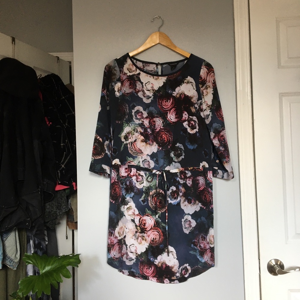 Club Monaco rose silk print dress size 0